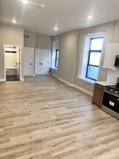 1 bed, 600 sqft, $1,300 — Photo 4