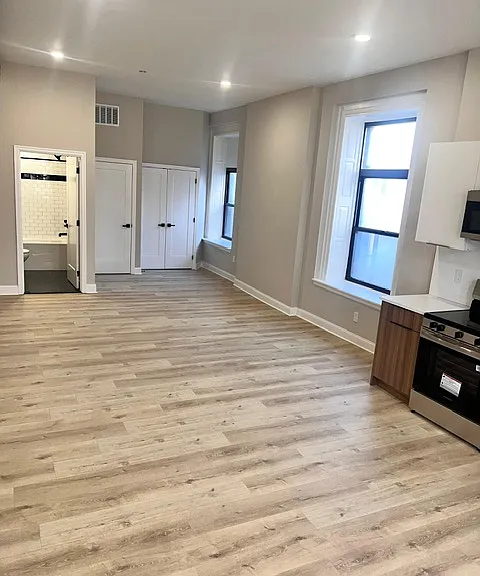 1020 N 48th St #D-1B — Photo 4