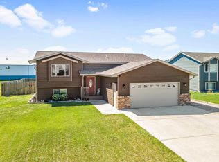 707 Radial Ln, Box Elder, SD 57719