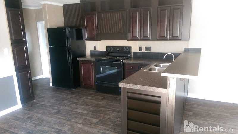 1st image of 2100 Primrose Ln