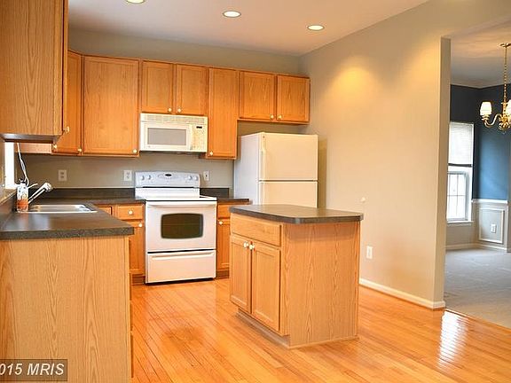 5th image of 8144 Tillinghast Ln