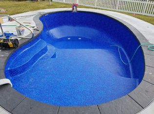 17109 Corby St, Omaha, NE 68116