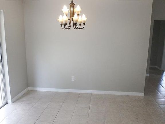 5th image of 1106 Robin Dr