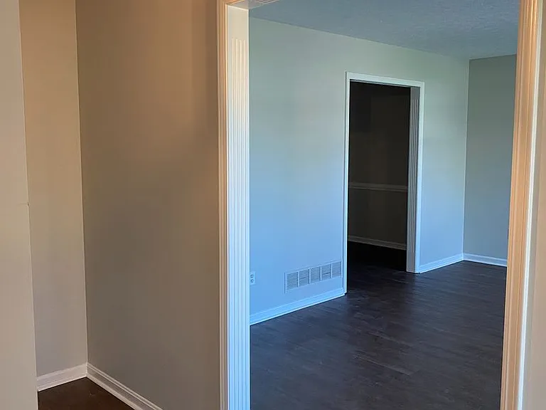 6802 Penwern Ct — Photo 5