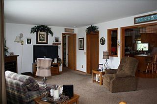 3rd image of 25 Midway Dr