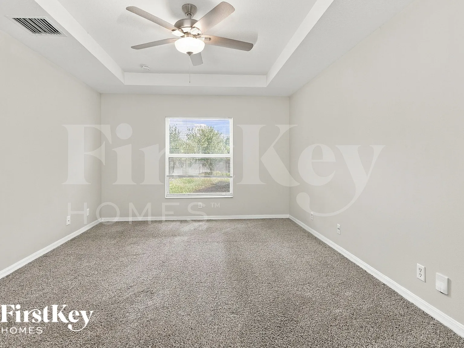 3 bed, 2.0 bath, 1808 sqft, $2,385 — Photo 4