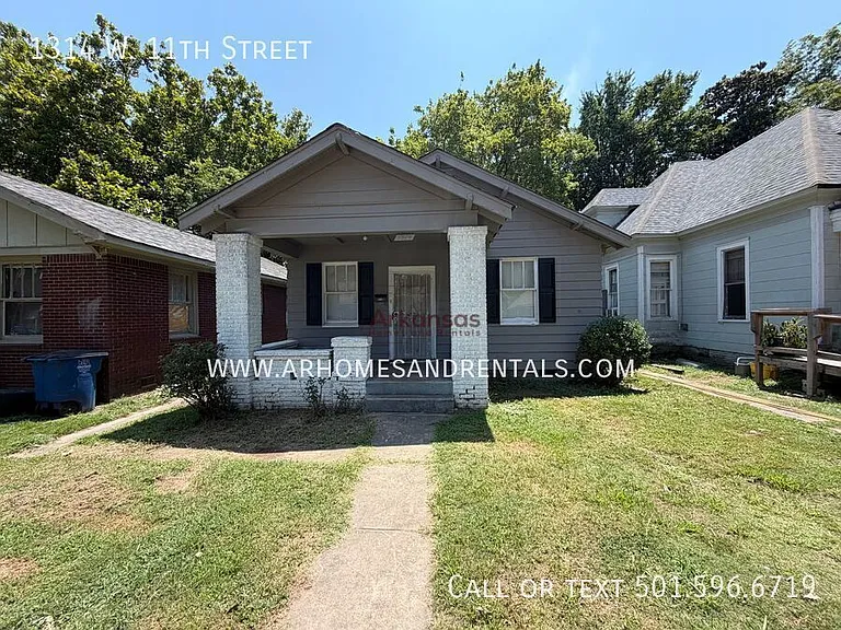 1314 W 11th St — Photo 1