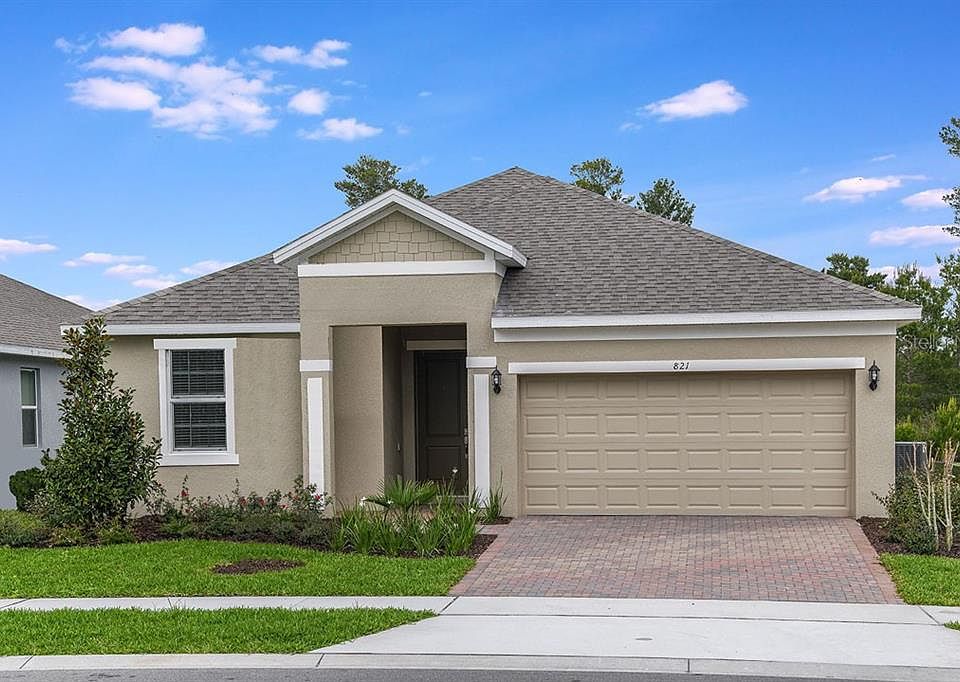 1st image of 821 Lady Bird Ln
