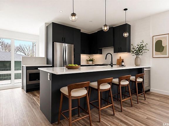 5th image of 3919 Qu'appelle DRIVE