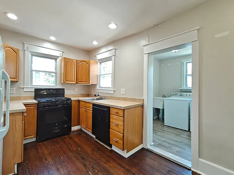 4 Pacific Ave #A — Photo 7