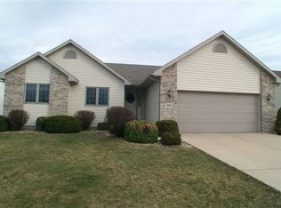 443 Sherbrooke Dr, Sun Prairie, WI 53590