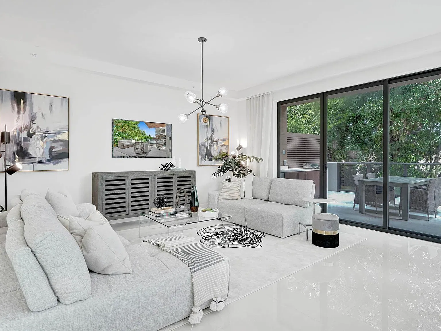 3 bed, 3.5 bath, 2306 sqft, $10,000 — Photo 1
