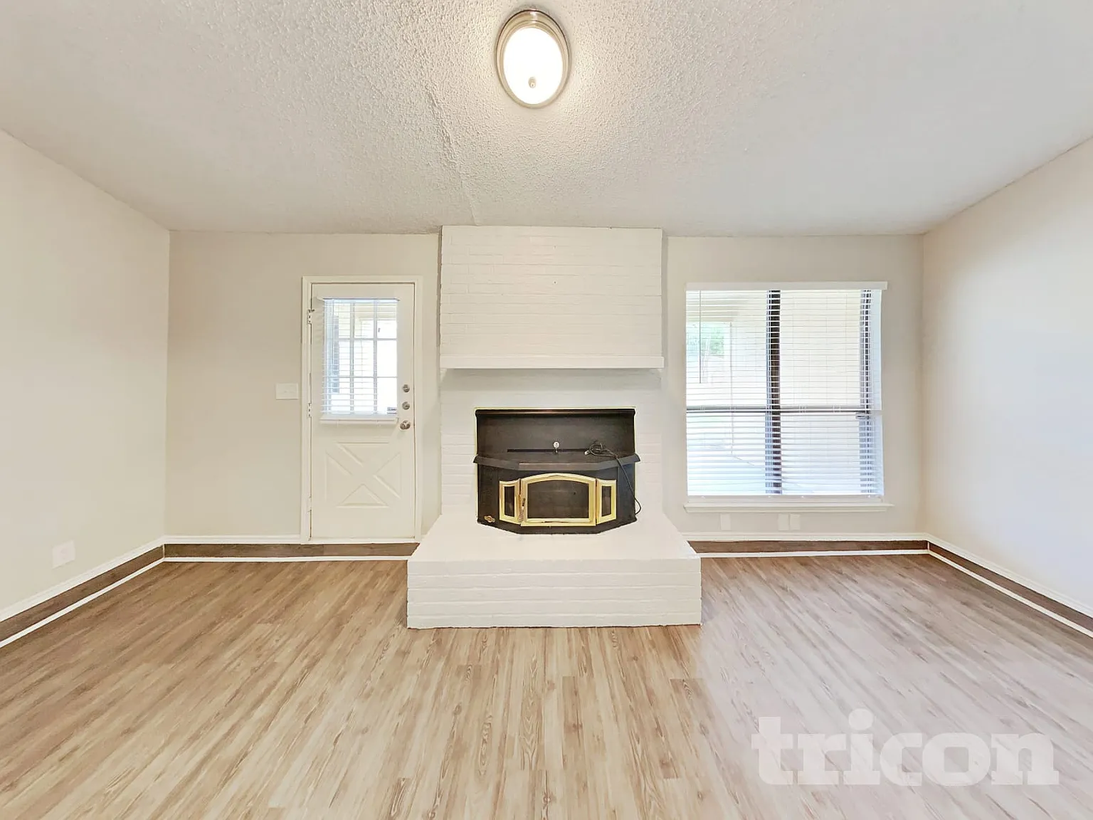 6928 Wicks Trail Fort Worth TX — Photo 2