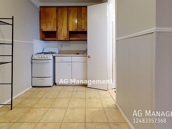 2nd image of 8587 Pontiac Lake Rd APT 3