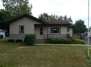 215 E Maple Grv, Syracuse, IN 46567