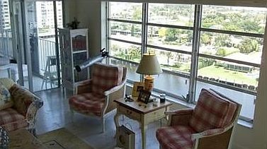 5th image of 555 SE 6th Ave APT 11C