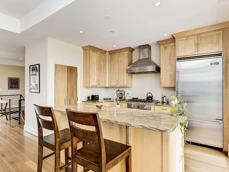 1737 Connecticut Ave NW #NW-502 — Photo 4