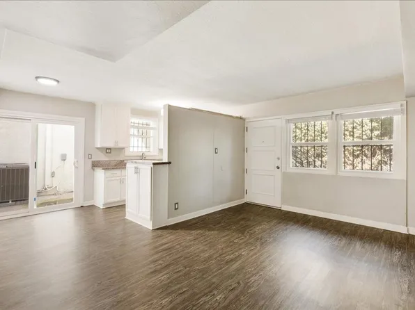 10223 Crenshaw Blvd APT 3, Inglewood, CA 90303