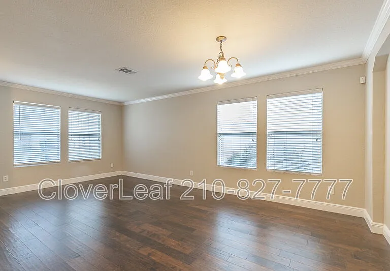 24710 Hickory Mdw — Photo 9