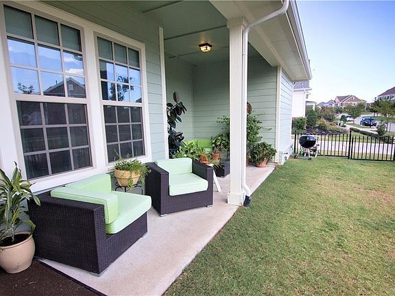 4th image of 7709 Darrow Dr
