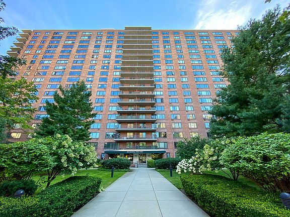 5th image of 392 Central Park W APT 5H