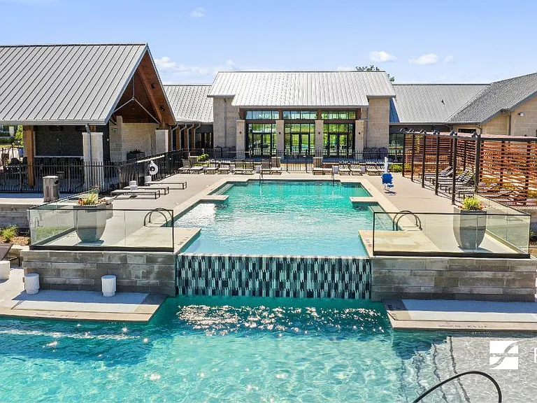 3579 Honeycutt Dr — Photo 34