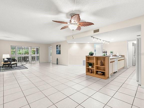 5th image of 2511 Dolly Bay Dr APT 204