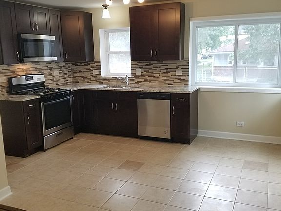 5th image of 8656 S Kingston Ave