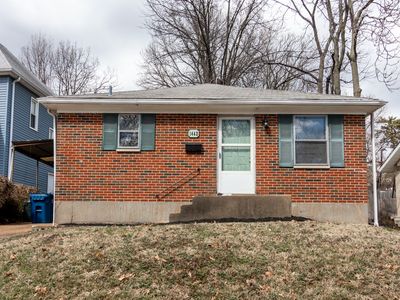 1443 Hawthorne Pl, Saint Louis, MO, 63117