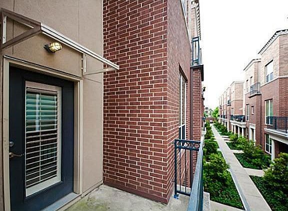 3rd image of 4411 McKinney Ave APT 22