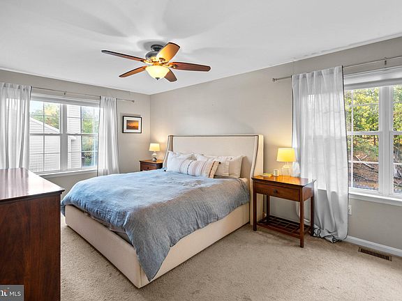 5th image of 2122 Tall Pines Ct