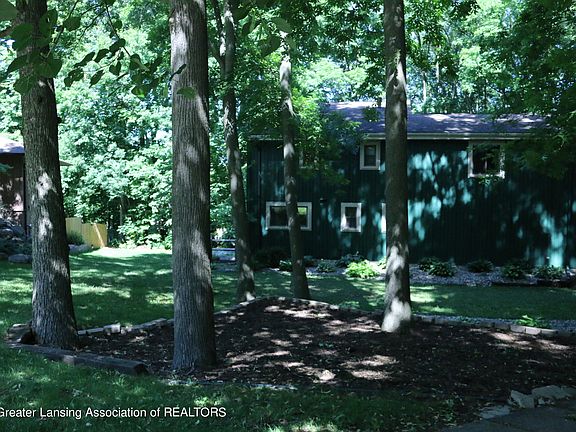 3rd image of 1917 Opaline Dr