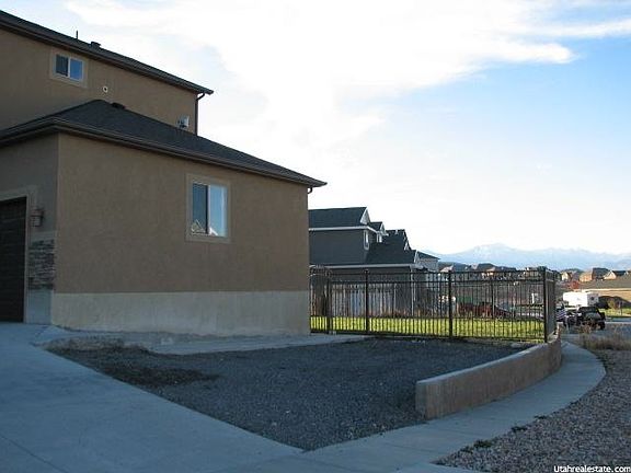 4th image of 1451 S Sage Bloom Way