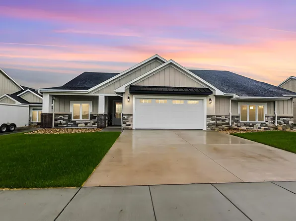1815 S Daylight Dr, Sioux Falls, SD 57110