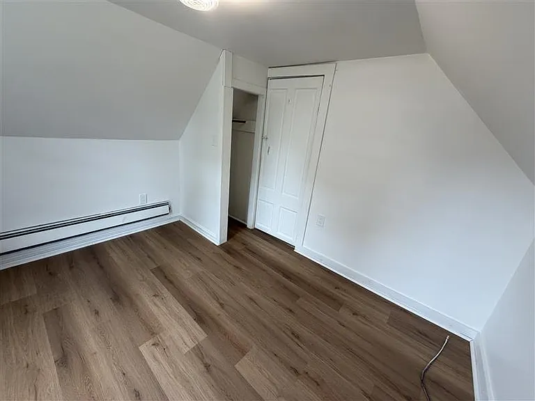 242R Valley St — Photo 13