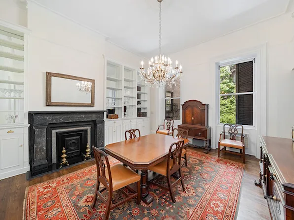 321 West 14th Street image 1 of 14