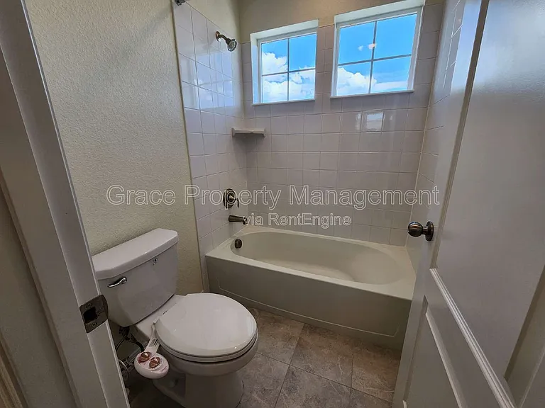 808 Byrd Dr — Photo 19