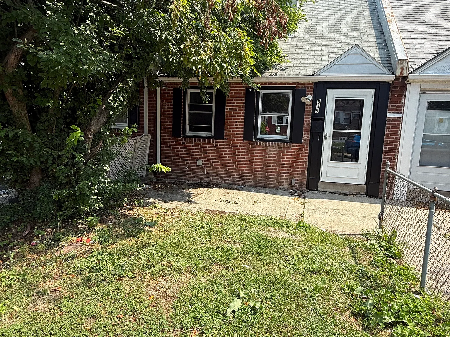 3 bed, 1.5 bath, 1197 sqft, $1,950 — Photo 1