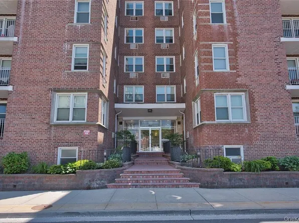 210 E Broadway #5A, Long Beach, NY 11561