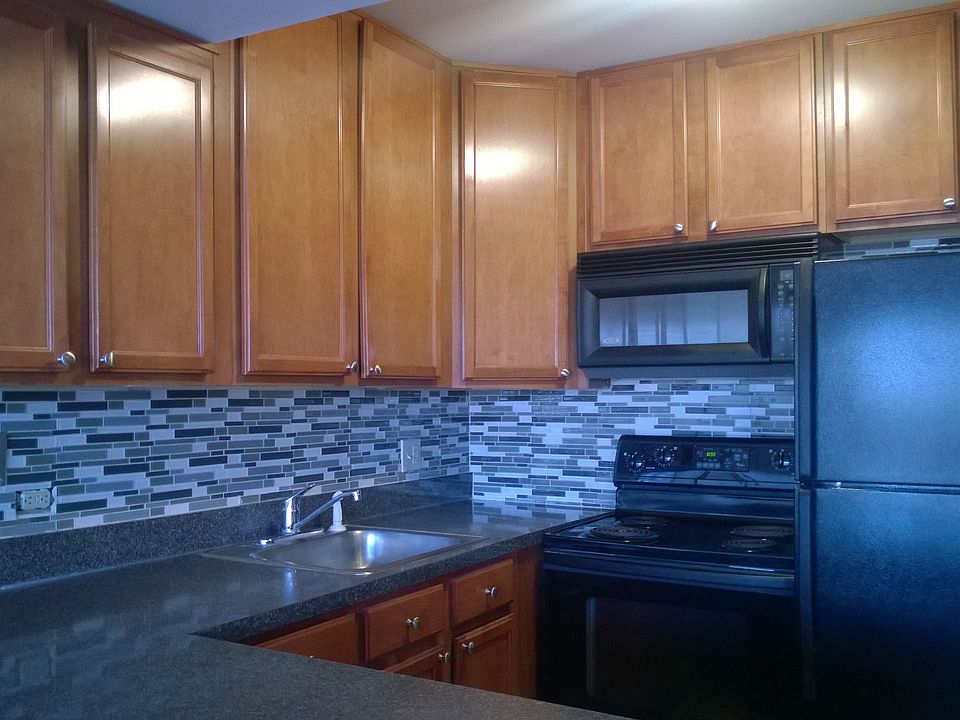 1st image of 5821 Oakwood Dr APT C