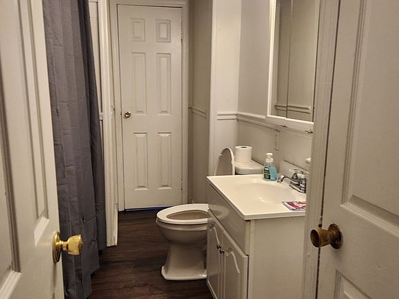 2nd image of 427 Gordon Ave