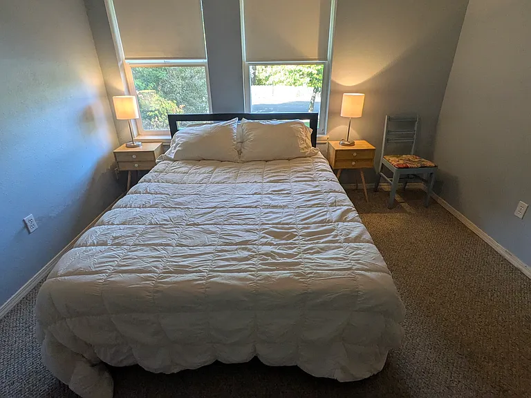 819 Devon Ct — Photo 8
