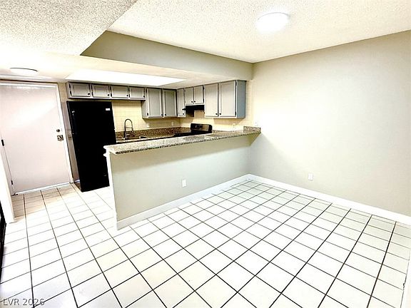 5th image of 2654 Aracatuba Ave