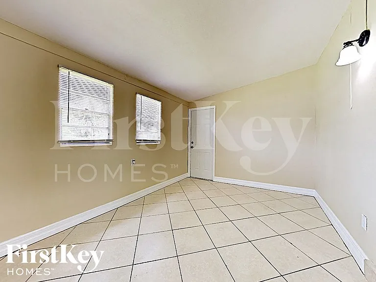 22162 Belinda Ave — Photo 8