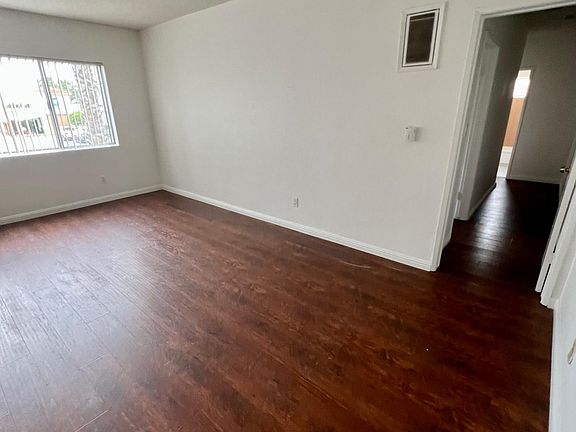 3rd image of 2126 W 182nd St #5