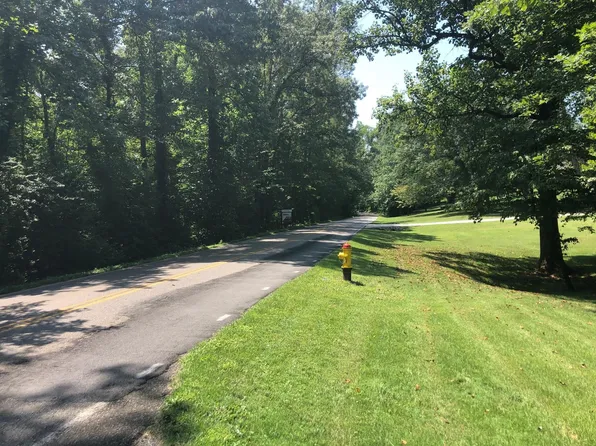 Miser Station Rd, Louisville, TN 37777