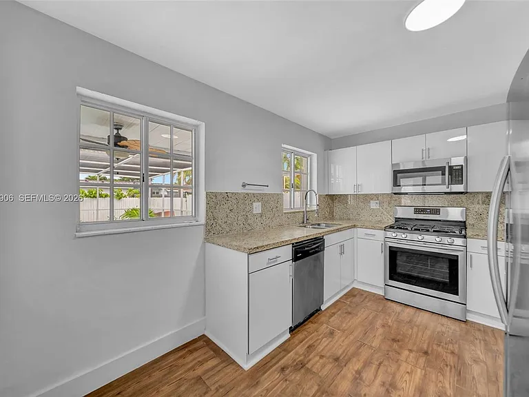 15010 NE 7th Ave #0 — Photo 18