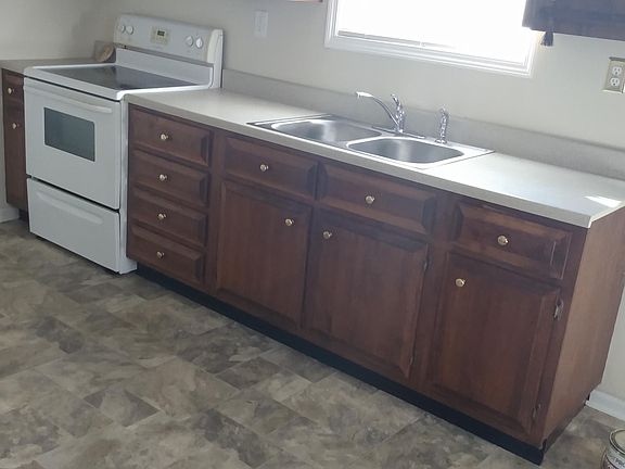 2nd image of 110 Creekstone Ct