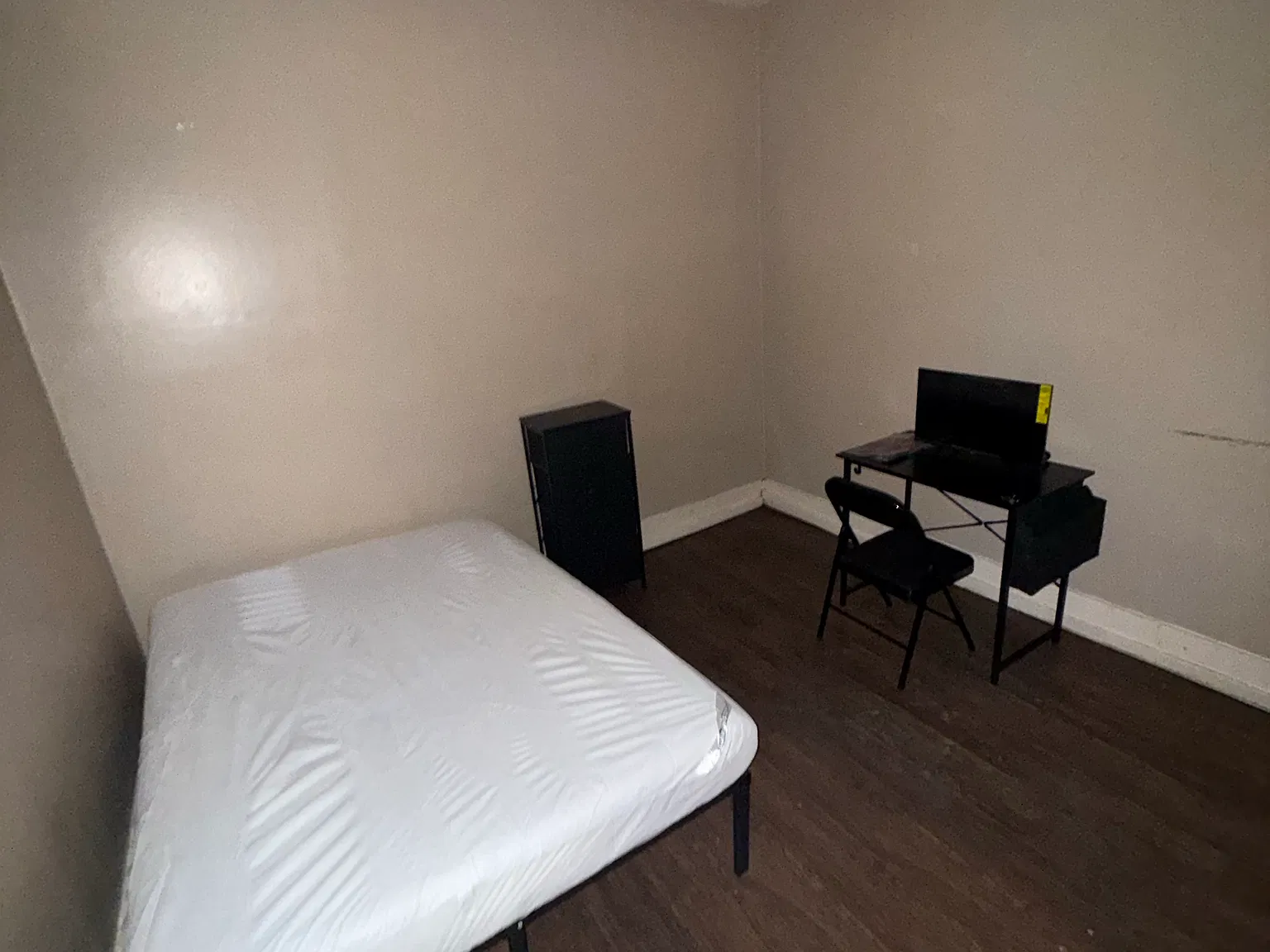 1 bed, $700 — Photo 2