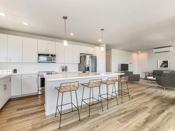 91-3575 Iwikuamoo St #301, Ewa Beach, HI 96706